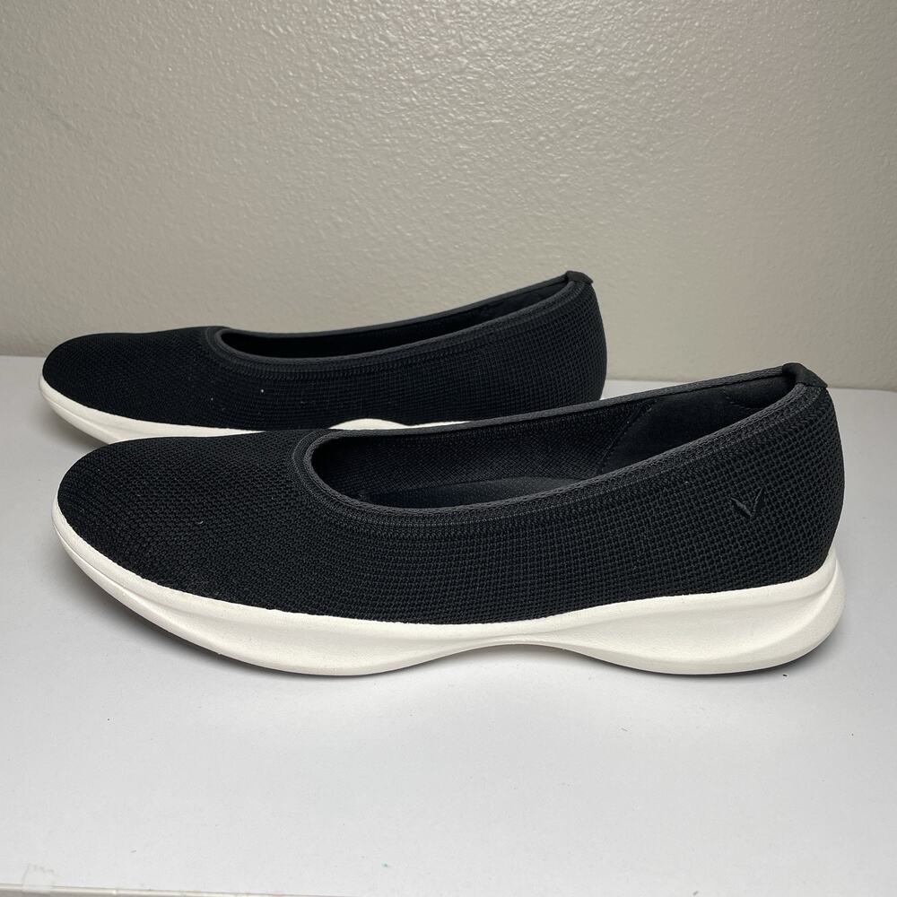 Vivaia Black Women’s Slip-On Flats with White Sole Size 10.5 (42)